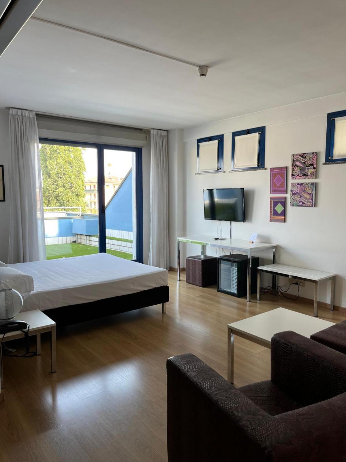 Park Hotel Residence Crema Exterior photo